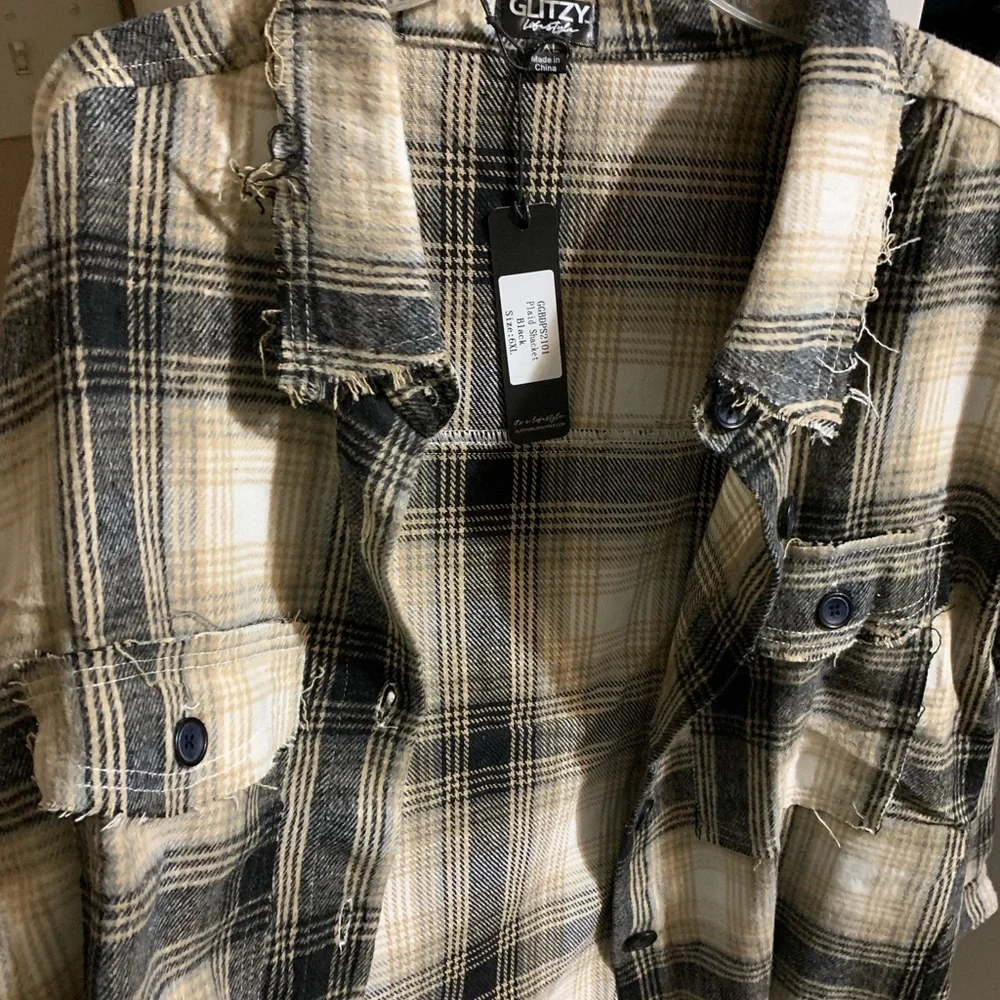 Glitzy Girl Black Plaid Shacket - Picture 5 of 8